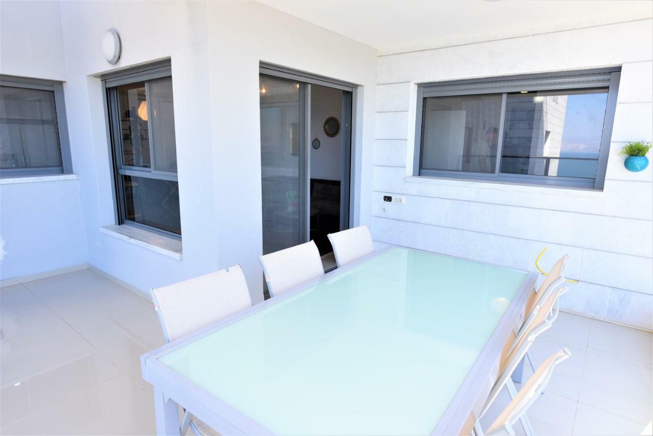 Aristone Luxury Apartment Тиберия Екстериор снимка